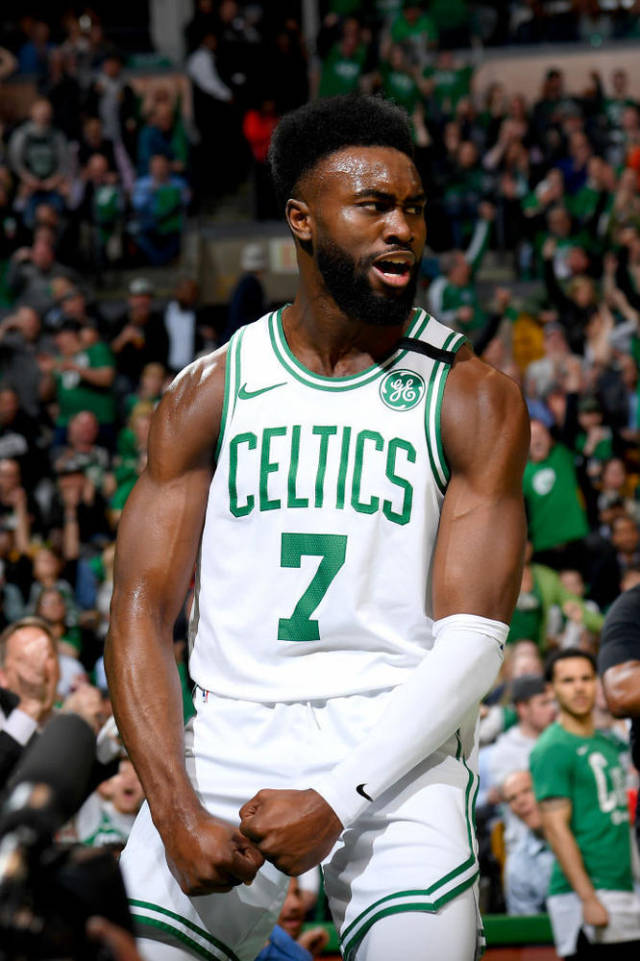 包含布莱顿训练开放日，今夜止住颓势引欢呼，NBA常规赛在即，年轻球员得到机会的词条-lol竞猜